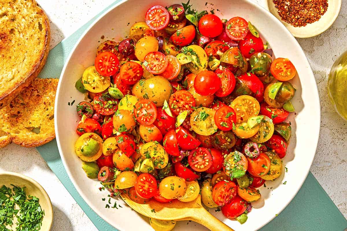 Effortless Mediterranean Cherry Tomato & Olive Salad Recipe